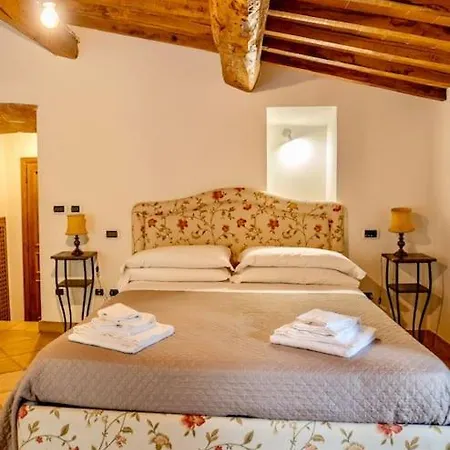 Casale In Val D Orcia Dağ evi