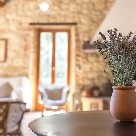 Casale In Val D Orcia Dağ evi *
