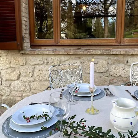 Casale In Val D Orcia Dağ evi